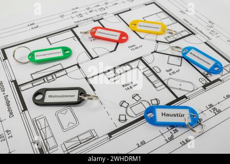Plan d'étage, porte-clés de différentes couleurs, étiqueté, disposition, chambres, Banque D'Images