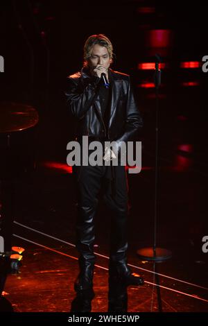 Sanremo, Italie. 09th Feb, 2024. Sanremo, 74ème Festival de la chanson italienne - 4ème soirée - sur la photo : Irama crédit : Agence photo indépendante/Alamy Live News Banque D'Images