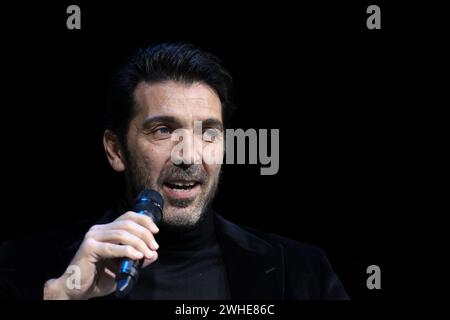 Biella, Italie. 9 février 2024. Gianluigi Buffon réagit lors du talk-show Champions Under the Stars avec Alessandro Alciato, au Palasport Forum, Biella. Le crédit photo devrait se lire : Jonathan Moscrop/Sportimage crédit : Sportimage Ltd/Alamy Live News Banque D'Images