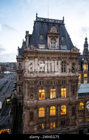 Paris, France, l'architecture classique de l'Hôtel de ville, éditoriale seulement. Banque D'Images