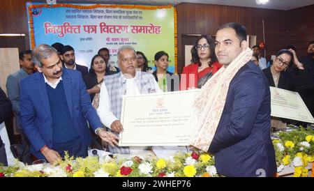 Patna, Inde. 09th Feb, 2024. PATNA, INDE - 9 FÉVRIER : le ministre du Bihar Shravan Kumar distribue des lettres de nomination à Old Secretariat le 9 février 2024 à Patna, en Inde. (Photo de Santosh Kumar/Hindustan Times/Sipa USA) crédit : Sipa USA/Alamy Live News Banque D'Images