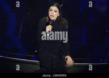 Sanremo, Italie. 10 février 2024. Emma interprète lors de la 74ème édition du Festival de la chanson italienne DE SANREMO au Théâtre Ariston de Sanremo, dans le nord de l'Italie - vendredi 9 FÉVRIER 2024. Divertissement. (Photo de Marco Alpozzi/LaPresse) crédit : LaPresse/Alamy Live News Banque D'Images