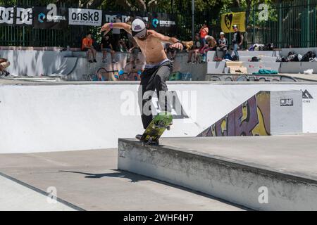 Joao Gomes pendant le DC Skate Challenge Banque D'Images