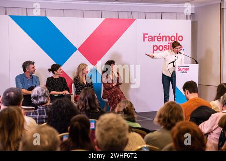 Vigo, Espagne. 9 février 2024. L'équipe Sumar pour Pontevedra lors du rallye organisé à Vigo. dans l'image. De gauche à droite : Ramon Sarmiento, numéro 1 pour Pontevedra, Sira Rego, ministre de la Jeunesse et de l'enfance, Veronica Martinez, députée Sumar au congrès des députés et Raquel Beana, numéro 2 pour Pontevedra et Marta lois, candidate à la présidence de la Xunta de Galice, lors d'un discours. Crédit : Xan Gasalla/Alamy Live News Banque D'Images