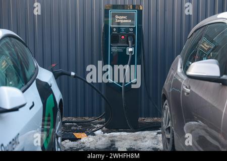 Saint-Pétersbourg, Russie. 08th Feb, 2024. Yandex Zapravki Station de charge de véhicule électrique à grande vitesse. (Photo de Sergei Mikhailichenko/SOPA images/SIPA USA) crédit : SIPA USA/Alamy Live News Banque D'Images