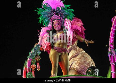 Carnaval SP Turis 2024 SAO PAULO SP, 02/09/2023 - SP Turis Carnaval /défilé des écoles de groupe spécial - Barroca zona sul , en défilé ce vendredi soir, à l'Anhembi Sambodromo, Sao Paulo 09. IMAGO / Jefferson Aguiar Sao Paulo Brasil Copyright : xJeffersonxAguiarx Banque D'Images