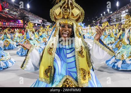 Desfiles SERIE OURO DO CARNAVAL DO RIO DE JANEIRO RIO DE JANEIRO RJ, 09/02/2023 - carnaval /Desfile das escolas da Serie Ouro do Rio de Janeiro - AcadÃªmicos de Vigario Geral Ã a terceira escola a desfilar na Serie Ouro nessa noite de sexta feira, Sambodromo da Sapucai , no Rio de Janiero 09. Rio de Janeiro Brasil Copyright : xErbsxJrx Banque D'Images