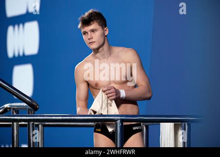 Doha, Qatar. 09th Feb, 2024. Oleksii Sereda, de l'Ukraine, participe à la préliminaire de la plate-forme de 10 m pour hommes de plongée lors des 21es Championnats du monde de natation au Hamad Aquatic Center à Doha (Qatar), le 09 février 2024. Crédit : Insidefoto di andrea staccioli/Alamy Live News Banque D'Images