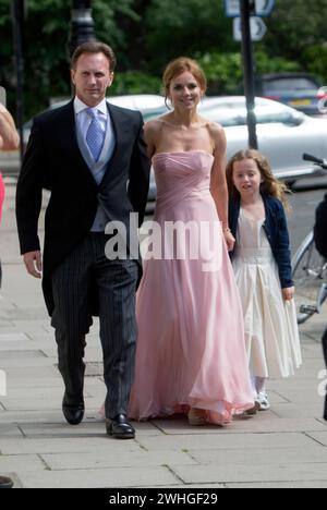 Poppy Delevigne mariage knightsbridge aujourd'hui Geri Halliwell arrive avec le nouveau petit ami formule 1 Red Bull patron Christian Horner. Pic de Gavin Rodge Banque D'Images