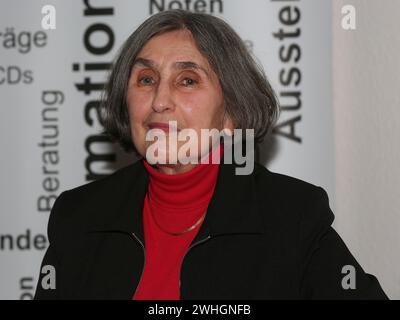 Ellen Brombacher membre du Conseil de la plateforme communiste du porte-parole fédéral lecture 01/12/2023 Banque D'Images