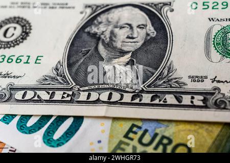 Portrait sur le billet de 1 dollars américains Banque D'Images