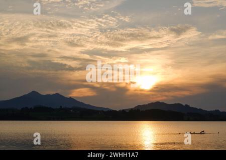 Coucher de soleil au lac Hopfensea Banque D'Images