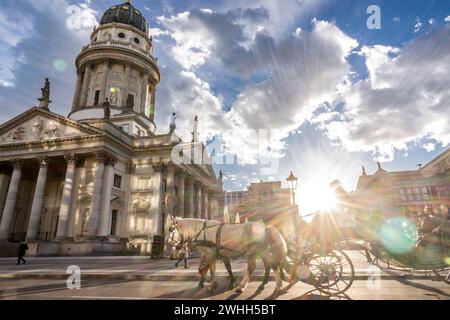 Deutscher Dom (Catedral Alemana). Gendarmenmarkt (Mercado de los gendarmes) Berlin Banque D'Images