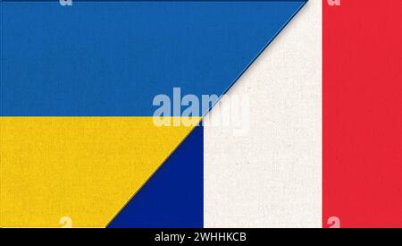 Drapeaux de l'Ukraine et de la France. Deux drapeaux ensemble. Symboles nationaux de l'Ukraine et de la France. Ukrainien a Banque D'Images