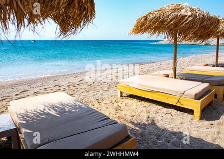 Lia Beach, plage sauvage et libre dans le sud de Mykonos, Grèce. Banque D'Images