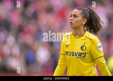 Amsterdam, pays-Bas. 10 février 2024. AMSTERDAM, PAYS-BAS - 10 FÉVRIER : la gardienne Jacintha Weimar de Feyenoord semble abattue lors du match Azerion Vrouwen Eredivisie entre Ajax et Feyenoord au Johan Cruijff Arena le 10 février 2024 à Amsterdam, pays-Bas. (Photo de Jan Mulder/Orange Pictures) crédit : Orange pics BV/Alamy Live News Banque D'Images