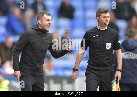 Reading, Angleterre. 10 février 2024. Nathan Jones, le manager de Charlton Athletic, lors du match entre Reading FC et Charlton Athletic lors du Sky Bet EFL League One. Kyle Andrews/Alamy Live News Banque D'Images