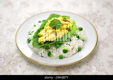 Assiette de poulet couronné maison, cuisine britannique Banque D'Images