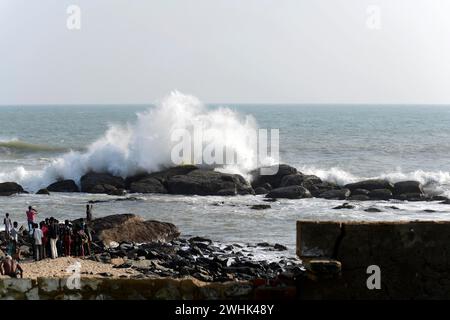 Sur la plage de Kanyakumari ou Kanniyakumari, village le plus méridional de l'Inde, Cap Comorin, Tamil Nadu, Inde du Sud, Inde Banque D'Images