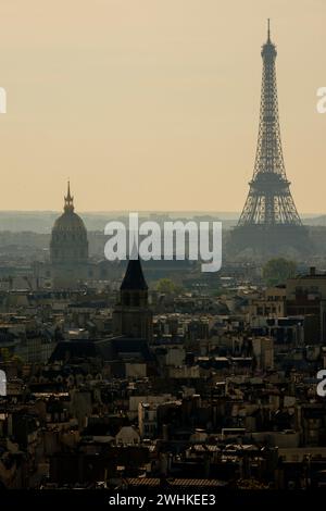 Tour Eiffel et horizon de Paris Banque D'Images