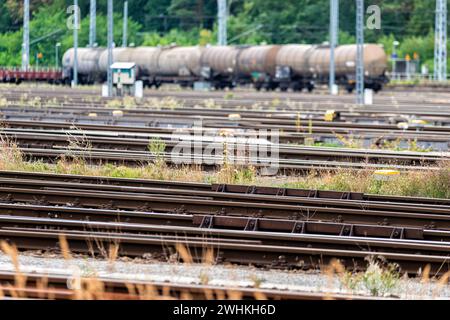Voies ferrées dans une gare Banque D'Images