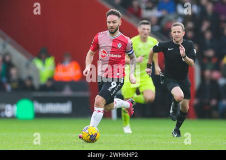 Southampton, Royaume-Uni. 10 février 2024. L'attaquant de Southampton Adam Armstrong (9) en action lors du Southampton FC contre Huddersfield Town AFC au St.Mary's Stadium, Southampton, Angleterre, Royaume-Uni le 10 février 2024 Credit : Every second Media/Alamy Live News Banque D'Images