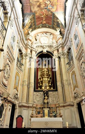 Zone de l'autel, Igreja da Encarnacao, église de l'Incarnation, construite en 1708, Lisbonne, Lisboa, Portugal Banque D'Images
