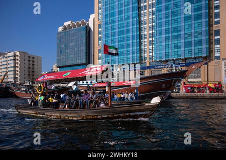 Abra bateau taxi, transport de passagers, Dubai Creek, RTA, transport, Deira, Dubaï, Émirats arabes Unis, VAR Banque D'Images