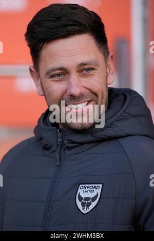Entraîneur des Buckingham d'Oxford United avant le match de Sky Bet League 1 Blackpool vs Oxford United à Bloomfield Road, Blackpool, Royaume-Uni, le 10 février 2024 (photo Steve Flynn/News images) Banque D'Images