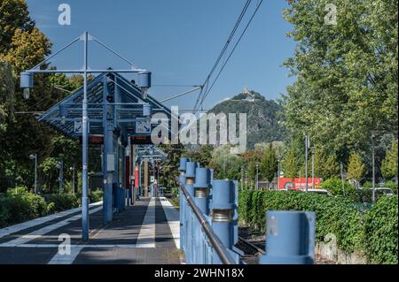 Vue sur les Drachenfels Banque D'Images