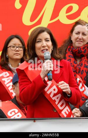 NY, États-Unis. 9 février 2024. Flushing Queens, New York, États-Unis, 10 février 2024 - les politiciens de New York et la gouverneure Kathy Hochul ont participé aujourd'hui à la Flushing Lunar New Year Parade 2024. Photo : Luiz Rampelotto/EuropaNewswire.usage éditorial seulement. Non destiné à UN USAGE commercial ! (Crédit image : © Luiz Rampelotto/ZUMA Press Wire) USAGE ÉDITORIAL SEULEMENT! Non destiné à UN USAGE commercial ! Banque D'Images