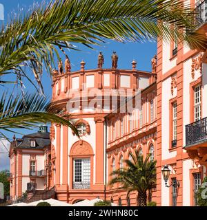 Château de Biebrich avec la rotonde du côté du Rhin, Wiesbaden, Hesse, Allemagne, Europe Banque D'Images