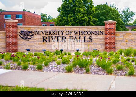 Une université publique complète à River Falls, Wisconsin Banque D'Images