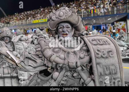 Carnaval SP Turis 2024 - Tom Maior SAO PAULO SP, 02/11/2023 - Carnaval SP Turis /Parade des écoles du groupe spécial - Mocidade Alegre, dans un défilé ce samedi soir, à l'Anhembi Sambodromo, Sao Paulo 11. IMAGO / Jefferson Aguiar Sao Paulo Brasil Copyright : xJeffersonxAguiarx Banque D'Images