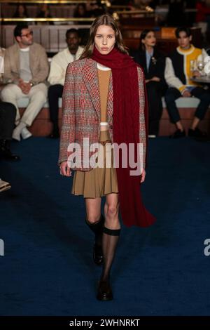 New York, Vereinigte Staaten. 09th Feb, 2024. TOMMY HILFIGER automne/hiver 2024 Runway pendant la Fashion week de New York le 2024 février - New York ; US 09/02/2024 crédit : dpa/Alamy Live News Banque D'Images
