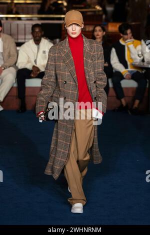 New York, Vereinigte Staaten. 09th Feb, 2024. TOMMY HILFIGER automne/hiver 2024 Runway pendant la Fashion week de New York le 2024 février - New York ; US 09/02/2024 crédit : dpa/Alamy Live News Banque D'Images