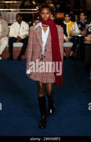 New York, Vereinigte Staaten. 09th Feb, 2024. TOMMY HILFIGER automne/hiver 2024 Runway pendant la Fashion week de New York le 2024 février - New York ; US 09/02/2024 crédit : dpa/Alamy Live News Banque D'Images