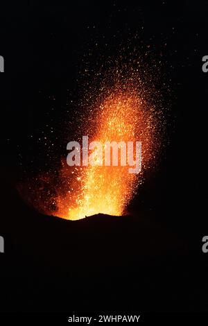 Volcan en éruption sur l'île de Stromboli Banque D'Images
