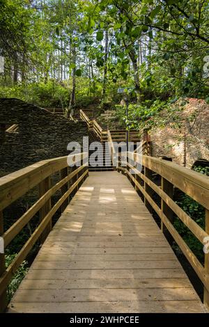 Escalier en bois dans le parc des fontaines Stanislaus Banque D'Images