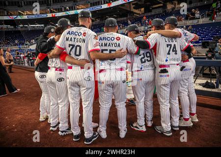 MIAMI, FLORIDE - 1er FÉVRIER : Equipo de los Naranjeros de Mexico , équipe de Naranjeros de Hermosillo du Mexique , lors d'un match entre Curazao et le Mexique au parc loanDepot dans le cadre de la Serie del Caribe 2024 le 1er février 2024 à Miami, Floride. (Photo de Luis Gutierrez/Norte photo) Banque D'Images