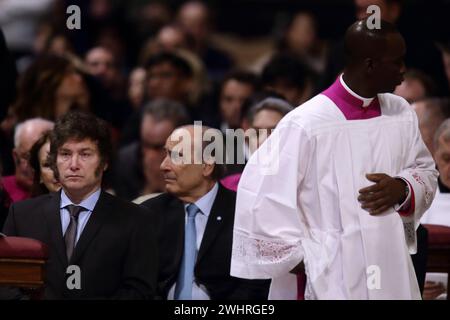 11 février 2024 - le président argentin JAVIER MILEI a assisté à la messe à l'occasion de la canonisation de la sainte Argentine Maria Antonoia DePaz y Figueroa dans les Basilique Pierre au Vatican. - État de la Cité du Vatican © EvandroInetti via ZUMA Wire (crédit image : © Evandro Inetti/ZUMA Press Wire) USAGE ÉDITORIAL SEULEMENT! Non destiné à UN USAGE commercial ! Banque D'Images