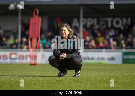 Eastleigh, Royaume-Uni. 11 février 2024. Marieanne Stacey cale, entraîneur de Southampton, devance le match de la FA Cup Adobe Womens entre Southampton et Manchester United au Silverlake Stadium, Eastleigh. (Tom Phillips/SPP) crédit : photo de presse sportive SPP. /Alamy Live News Banque D'Images