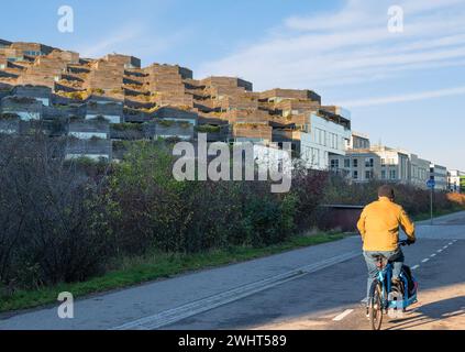 Copenhague, Danemark - Mountain Dwellings by BIG (Bjarke Ingels Group) et JDS Banque D'Images