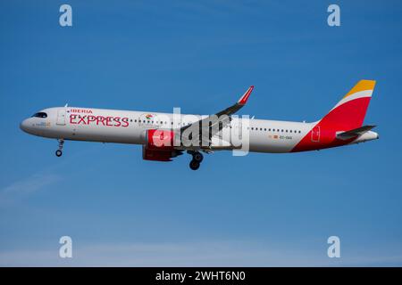 Airbus A321 Neo Airliner de la compagnie Iberia Express 'Canary Islands' Banque D'Images