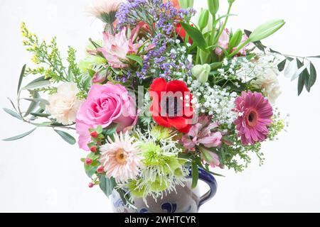 ARRANGEMENT FLORAL : 'Happy Anniversary' par Edmund Nagele FRPS Banque D'Images