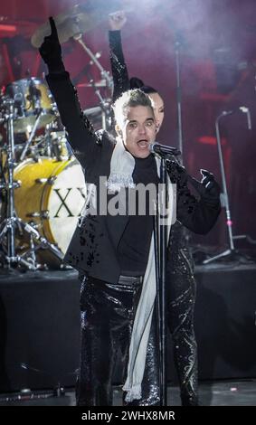 Schladming, Steiermark, Österreich : Robbie Williams im Konzert zur Saisoneröffnung der Wintersaison 2023 / 2024 ouverture de ski Schladming Dachstein Planai, Hauser Kaibling, Reiteralm, Hochwurzen - Weltstar, VIP, promi *** Schladming, Styrie, Autriche Robbie Williams en concert à l'ouverture de la saison d'hiver 2023 2024 ouverture du ski Schladming Dachstein Planai, Hauser Kaibling, Reiteralm, Hochwurzen World star, VIP, Celebrity Copyright : xJoeranxSteinsiekx Banque D'Images