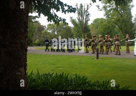 Garde armée pour que M. Pierre-André Imbert, ambassadeur de France, présente ses lettres de créance à Government House, Canberra, ACT, Australie. Banque D'Images