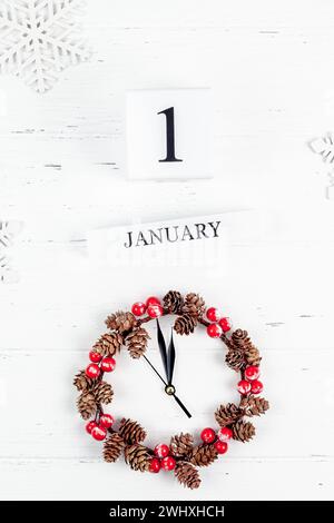 Calendrier en bois du nouvel an ou de Noël posé à plat Banque D'Images