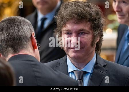 Vatican, Vatican. 11 février 2024. Le président argentin Javier Milei quitte le parfait Basilique Pierre à la fin de la Sainte Messe et à la canonisation de la bienheureuse Marie Antonia de Saint Joseph de Paz y Figueroa. (Photo de Stefano Costantino/SOPA images/Sipa USA) crédit : Sipa USA/Alamy Live News Banque D'Images