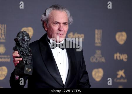 Valladolid, Espagne. 10 février 2024. Valladolid, Espagne ; 02/10/2024.- Jose Coronado vainqueur du meilleur second rôle au Goya 2024. Personnages sur le tapis rouge des Goya Awards 2024. Crédit : Juan Carlos Rojas/dpa/Alamy Live News Banque D'Images